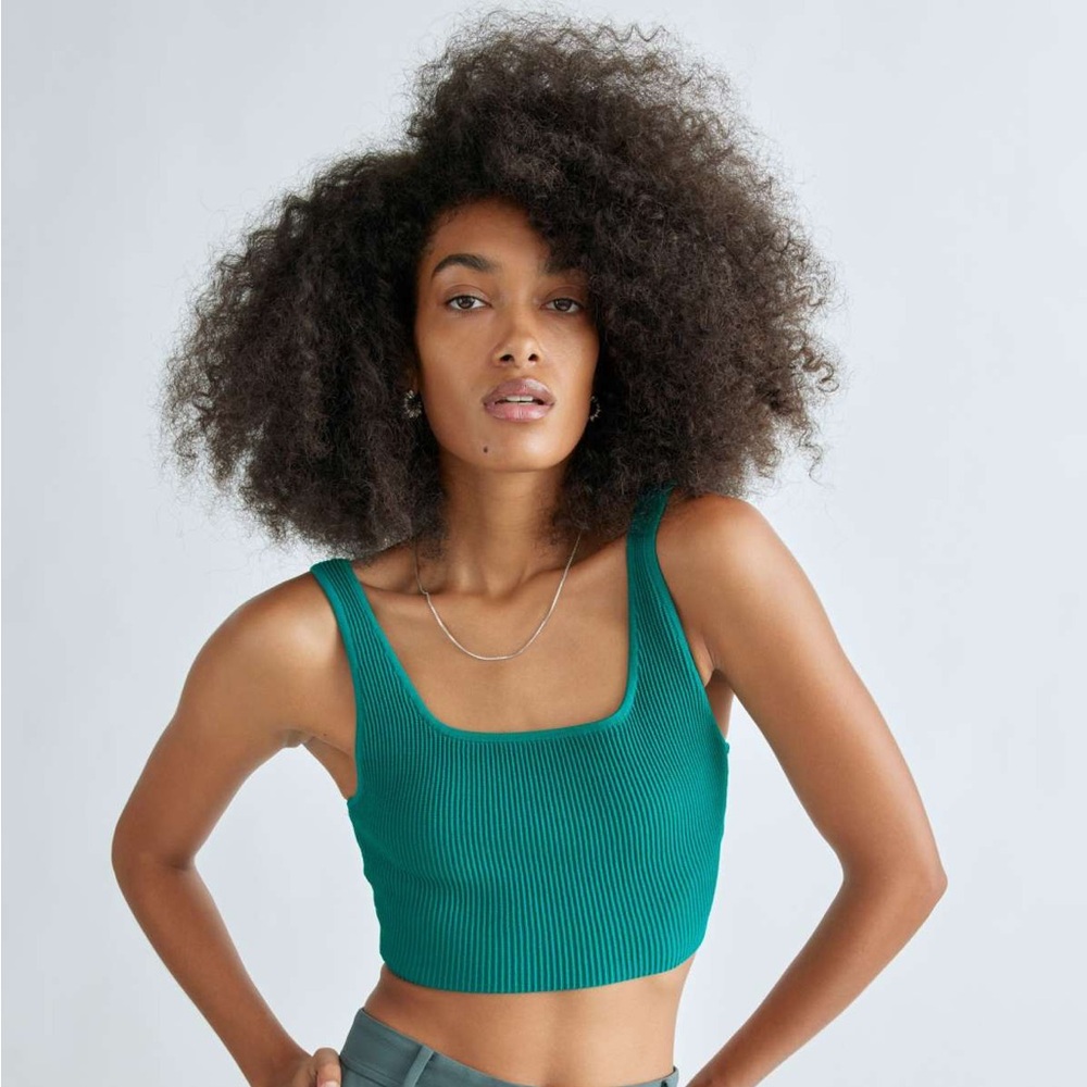 Aritzia Babaton Sculpt Knit Squareneck Cropped Tank
